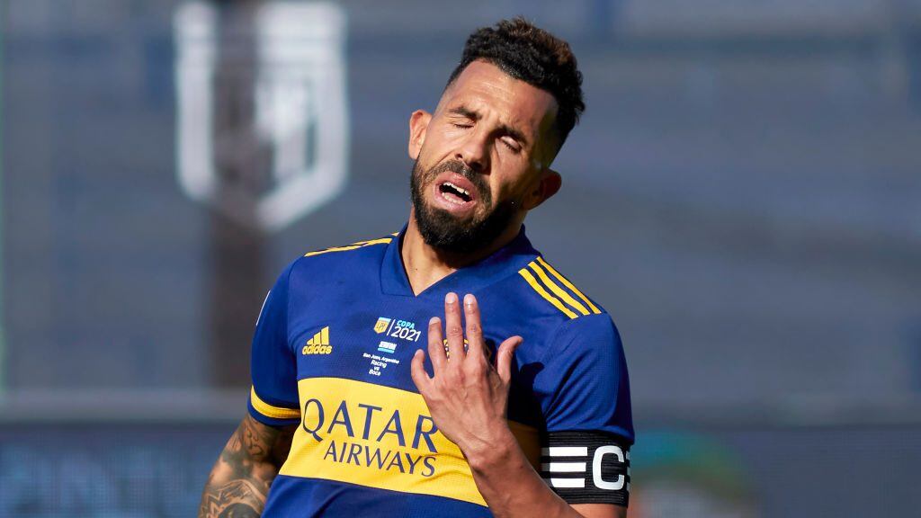 SAN JUAN, ARGENTINA - MAY 31: Carlos Tevez of Boca Juniors reacts during a semifinal match of Copa de la Liga Profesional 2021 between Boca Juniors and Racing Club at San Juan del Bicentenario Stadium on May 31, 2021 in San Juan, Argentina. (Photo by Alexis Lloret/Getty Images)
