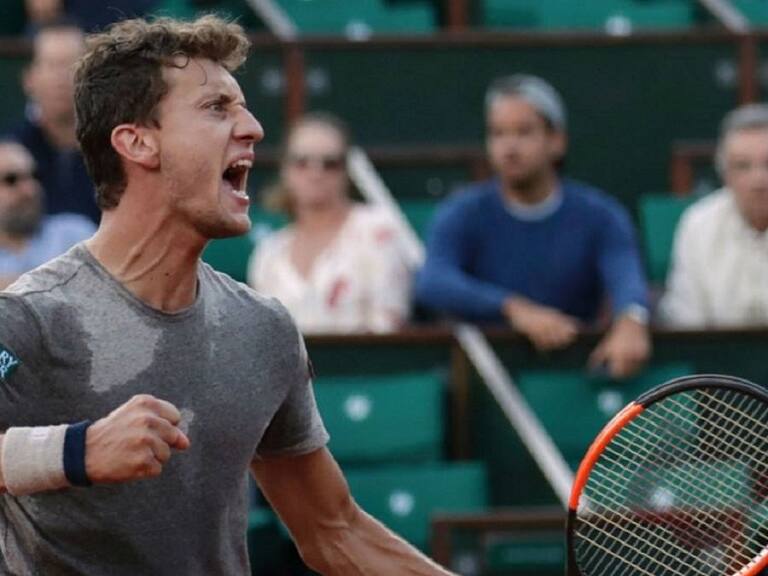 Renzo Olivo venció a Pablo Cuevas y dio la sorpresa en el ATP de Santiago