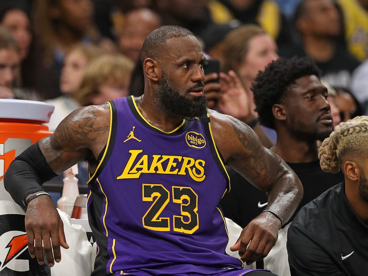 LeBron James se convirtió en el único jugador activo de la NBA en ser considerado multimillonario