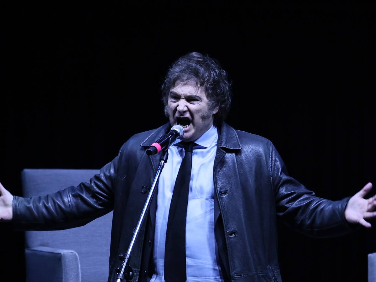 Milei canta en el Luna Park y llama a ganar la batalla cultural a la izquierda: “Si no nos metemos en el barro, los zurdos nos llevan puestos”