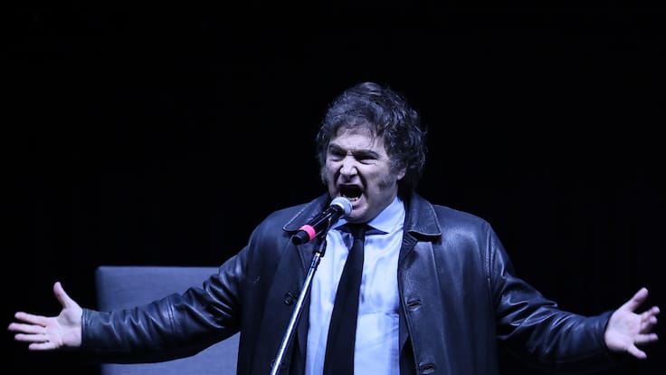 Milei canta en el Luna Park y llama a ganar la batalla cultural a la izquierda: “Si no nos metemos en el barro, los zurdos nos llevan puestos”