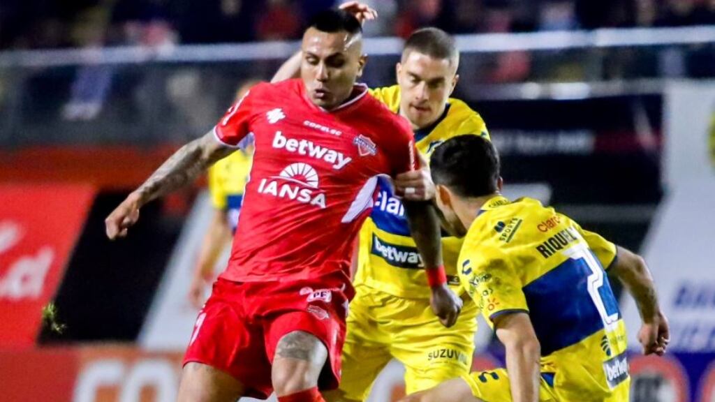 Ñublense toma aire en la zona baja de la tabla tras una trabajada victoria sobre Everton