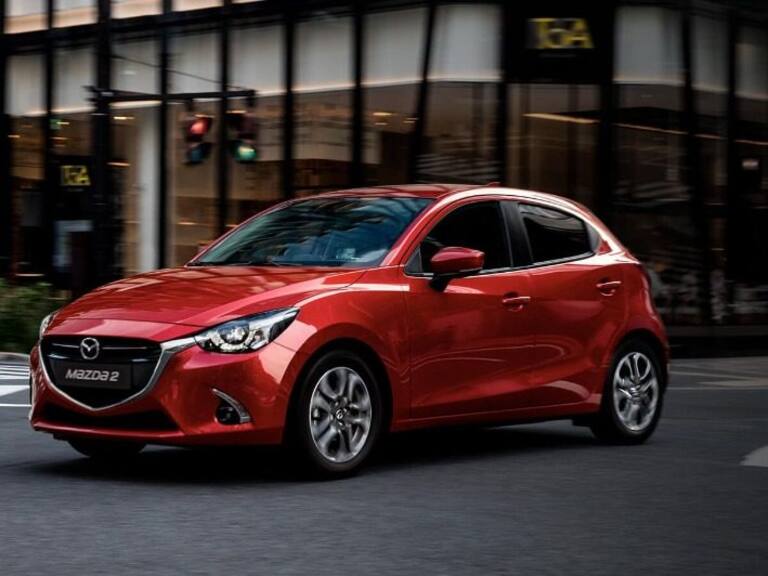 Por falla en la bomba de combustible: Sernac emite alerta por riesgo de seguridad en vehículos Mazda