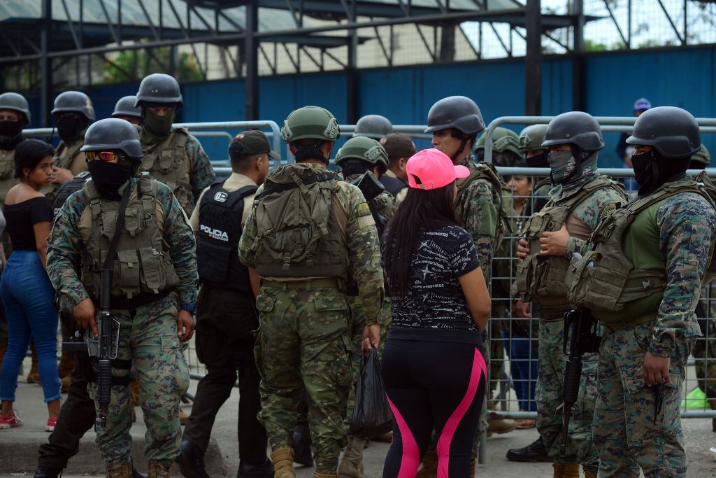 Militares de Ecuador custodian la cárcel de Guayaquil tras el motín