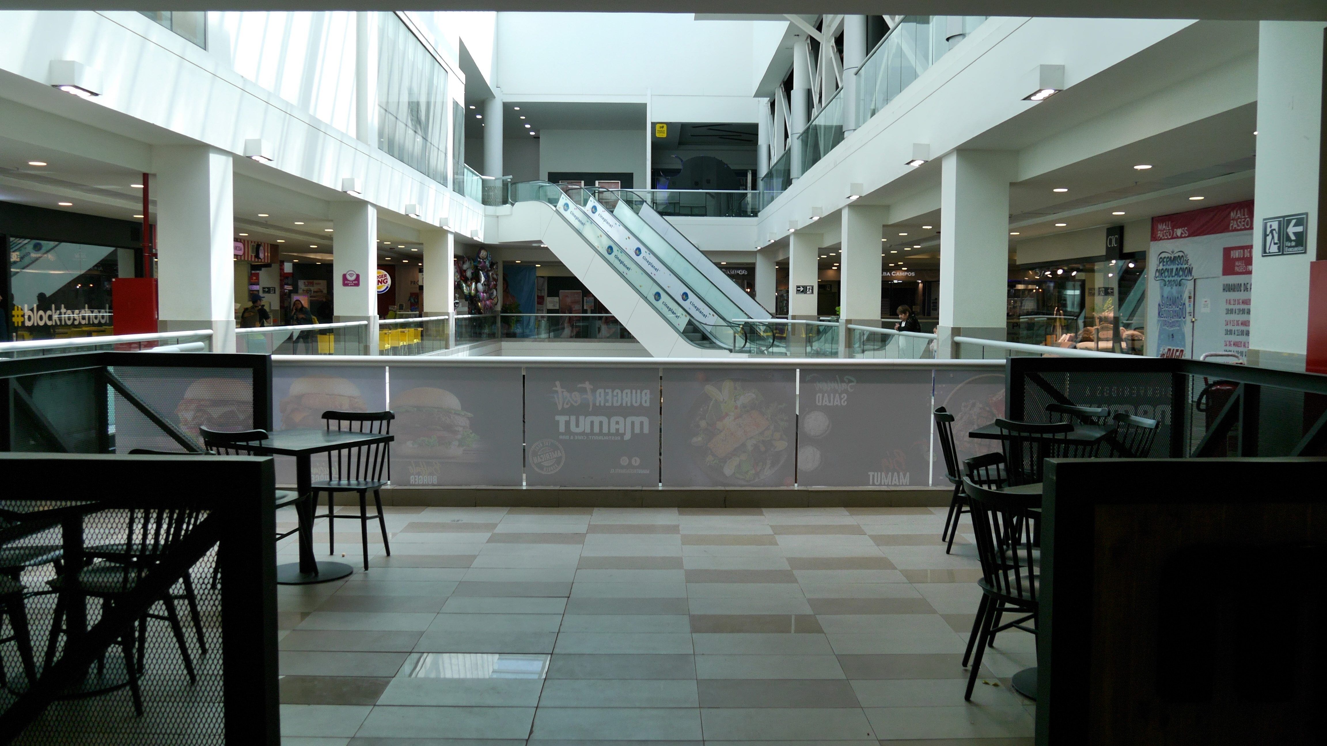 17 DE MARZO DE 2020/VALPARAISOMall Paseo Ross se encuentra con poca gente en el contexto de Fase 4 en que el pas se mantiene con cerca de 200 contagiados confirmados de Covid-19
FOTO: SANTIAGO MORALES/AGENCIAUNO