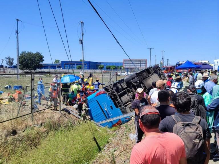 Un lactante de tres meses y otras dos personas perdieron la vida tras brutal volcamiento de un bus a la salida de Chillán