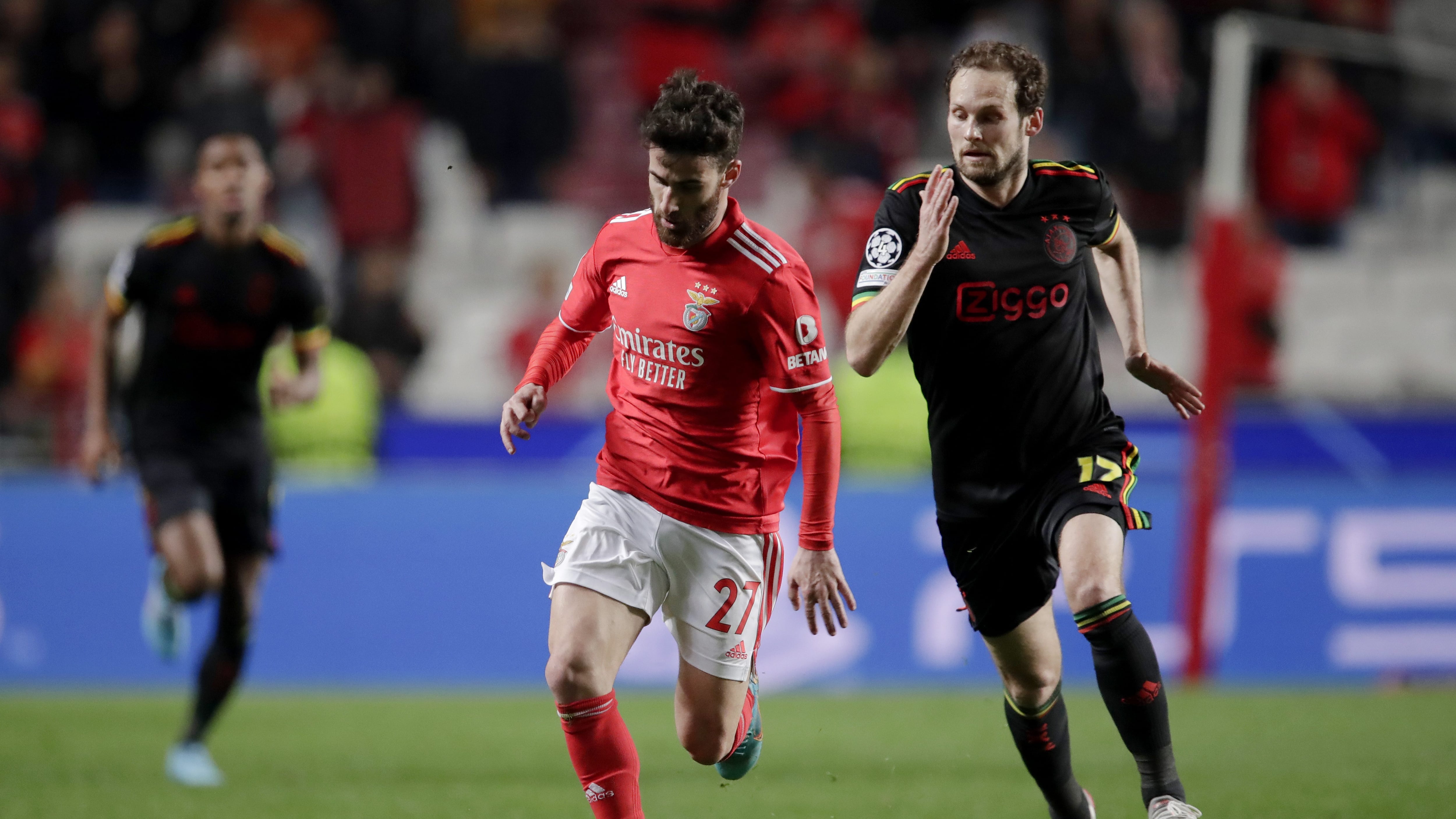 Benfica y Ajax igualaron en los octavos de final de la Champions League