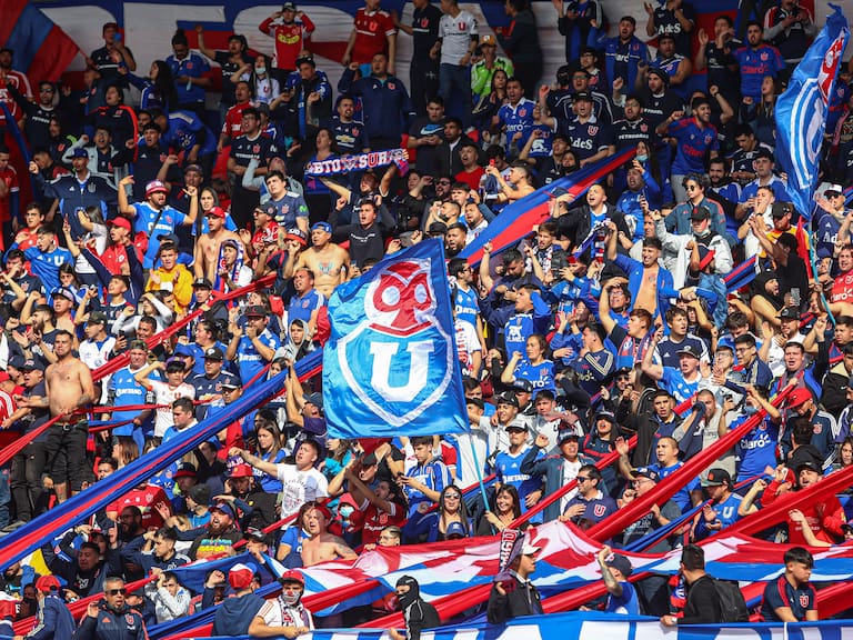 Barra de la U convoca marcha para manifestarse contra Azul Azul: "La gente se cansó, los vamos a sacar a todos"