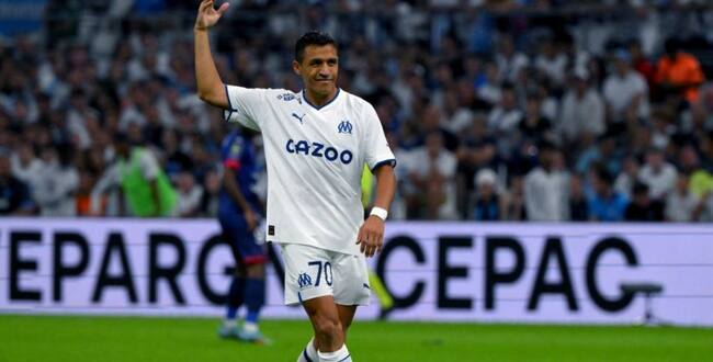 Juninho Pernambucano destaca la vigencia de Alexis Sánchez