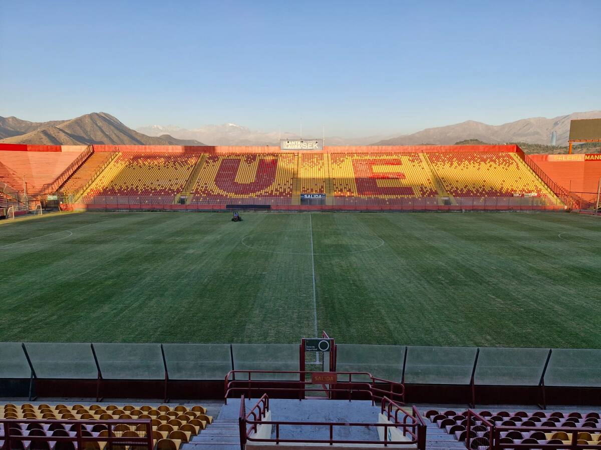 “Gracias a los aportes de Unión Española, hemos logrado sacar adelante el tema de tener una cancha para jugar”