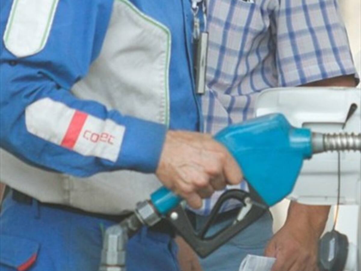 Bencina de 93 y 97 octanos registrarán una caída de $5,6 por litro