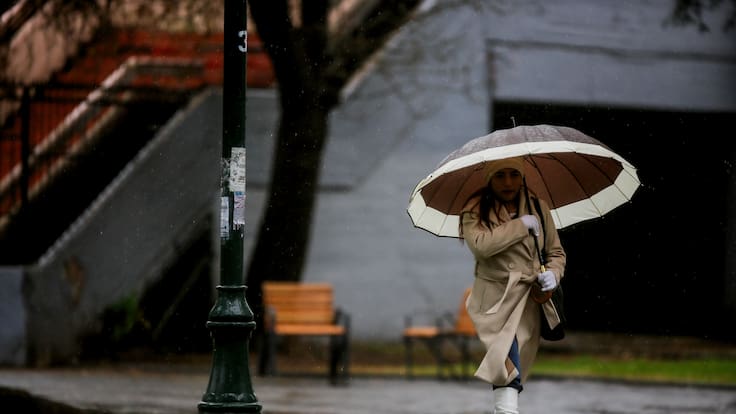 Lluvia en Santiago: ¿A qué hora vuelven las precipitaciones y qué días llueve la próxima semana por río atmosférico?