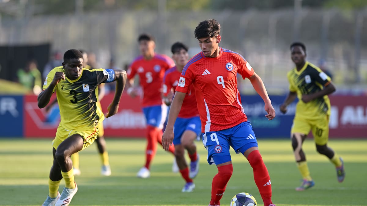 Uganda amargó el triunfo de Chile agónicamente en la segunda fecha del Mundial Sub 17 de Qatar