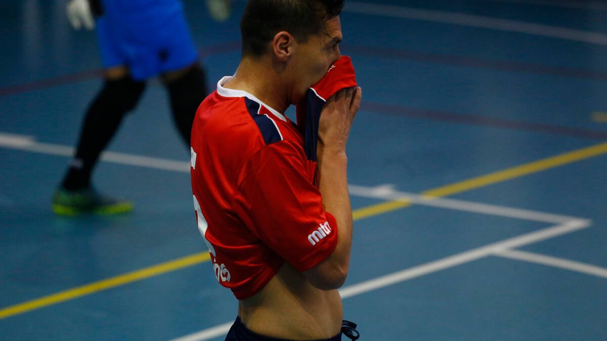 “Yo no inventaría con otros técnicos y le daría la posibilidad a Córdova para que se quede en la selección adulta”