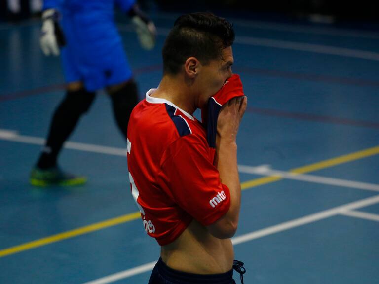 “Yo no inventaría con otros técnicos y le daría la posibilidad a Córdova para que se quede en la selección adulta”