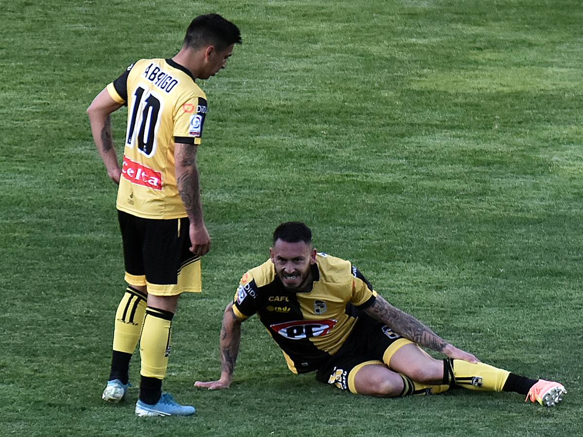 El diagnóstico de Mauricio Pinilla: Doble esguince de tobillo y será baja de cuatro a seis semanas