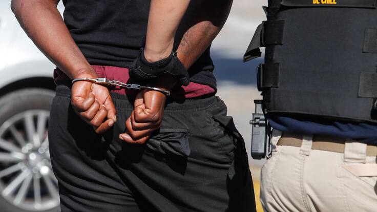 Detienen a presunto autor del crimen de mujer en Santiago Centro: video del ataque fue clave