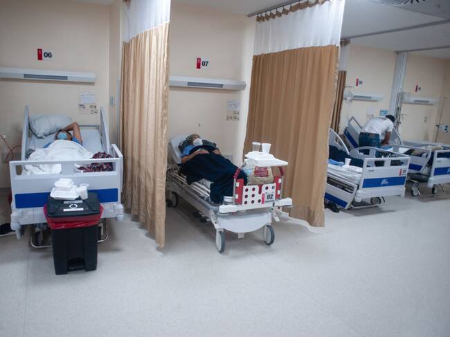 Pacientes Covid-19 en un hospital de Quito