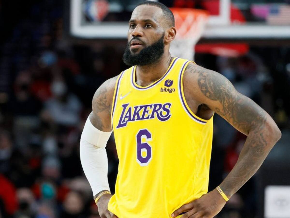 «Estoy cansado»: LeBron James sigue sufriendo con el rendimiento de los Lakers