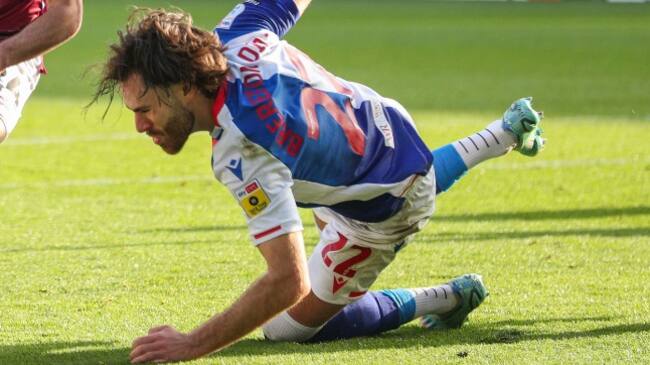 Ben Brereton se lesiona y genera preocupación en el Blackburn Rovers: "Nunca es bueno lesionarse"
