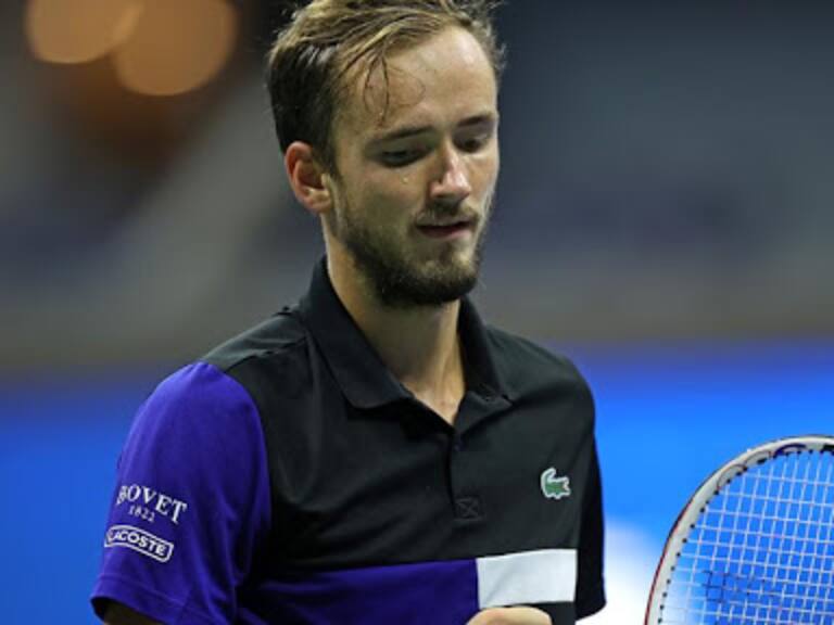 Tremenda sorpresa en Roland Garros: Daniil Medvedev se quedó fuera en la primera ronda