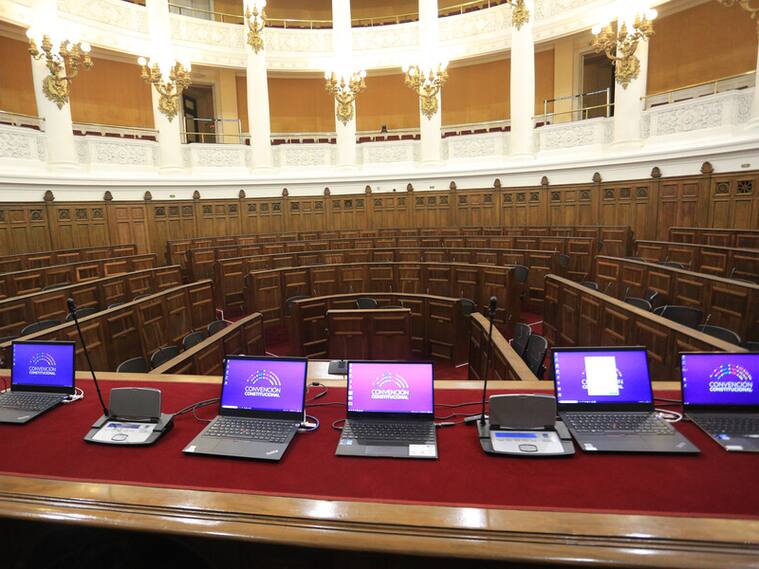 Convención Constitucional recibe citación en el ex Congreso Nacional