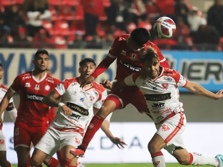 Deportes Copiapó sale de la zona roja tras rescatar un empate ante Unión La Calera en el Nicolás Chahuán