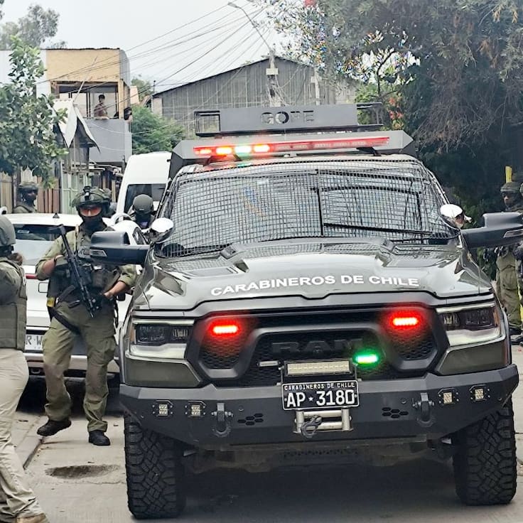 Detienen a sujeto con “triple nacionalidad” tras incautación de éxtasis y metanfetamina en Santiago