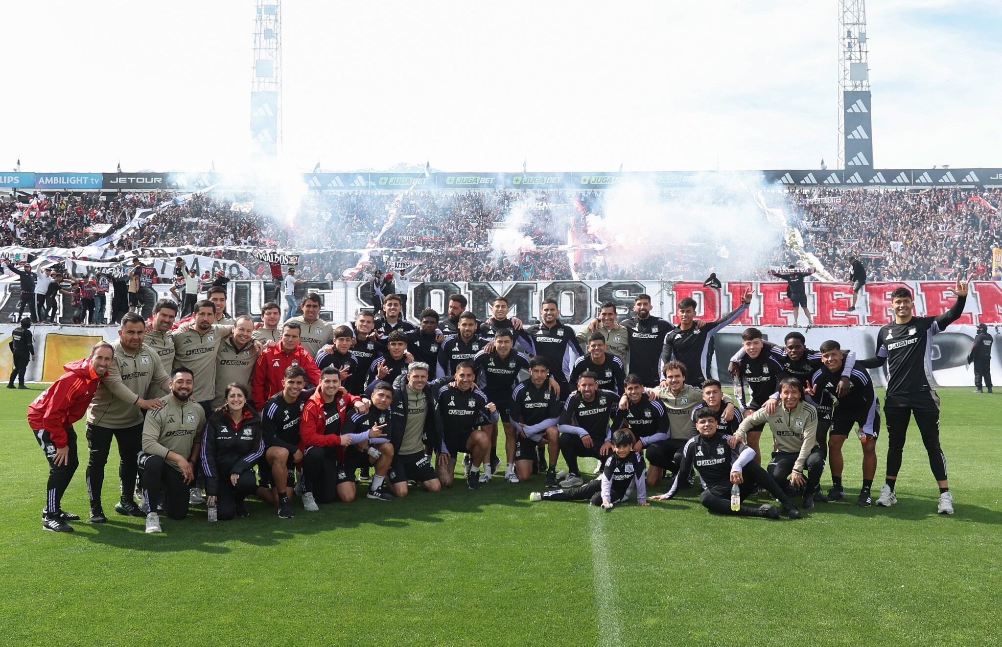 El 'arengazo' de Colo Colo en el Estadio Monumental