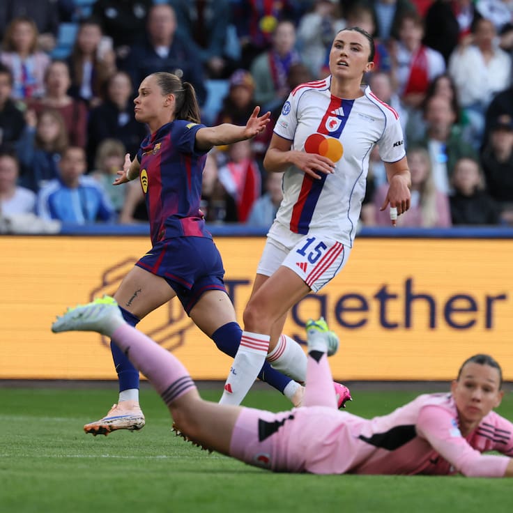 Duro golpe para Tiane Endler: Lyon cae por goleada ante el Barcelona en la final de Champions League femenina