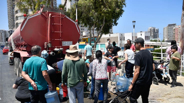 Cámara de Comercio de Antofagasta prepara demanda colectiva tras masivo corte de agua