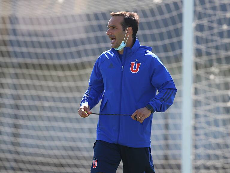 Sebastián Miranda tomaría el interinato de la U de concretarse la salida de Santiago Escobar