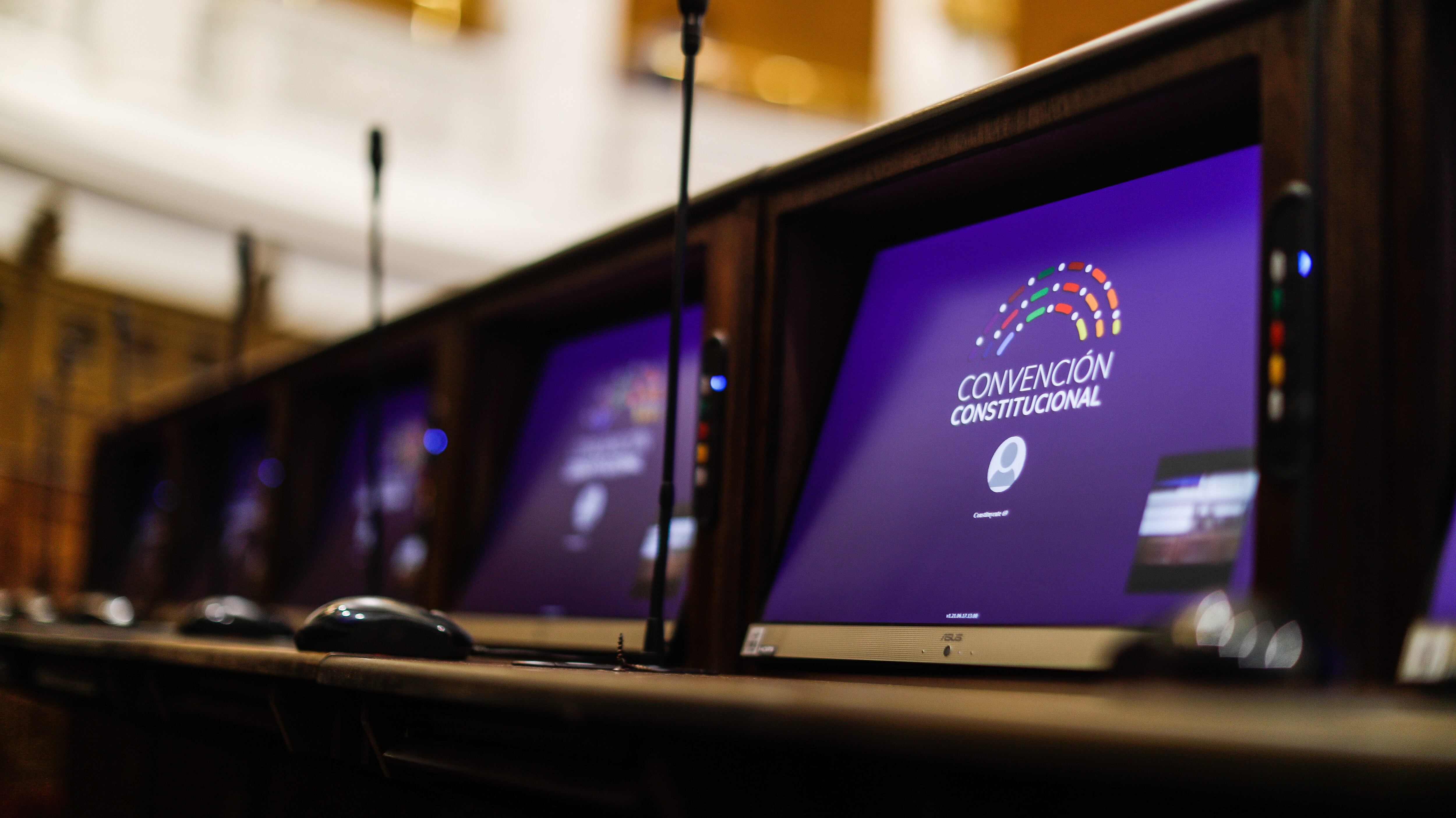 30 de Junio de 2021 / SANTIAGVista del salón plenario en donde se firmo el acta de entrega de las dependencias de la sede de la Cámara en Santiago, que serán utilizadas para el funcionamiento de la Convención Constitucional.
FOTO:CRISTOBAL ESCOBAR/AGENCIAUNO