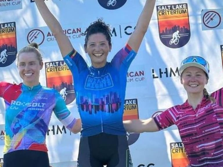 Paola Muñoz y las claves de su vigencia en el ciclismo profesional: "Tienes que tener la cabeza para querer seguir sufriendo"