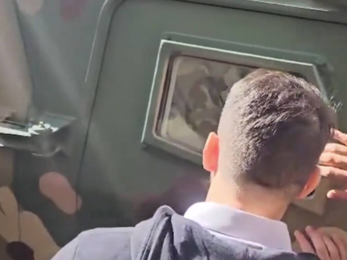 Momento de tensión en Bolivia: ministro Eduardo del Castillo le exige explicaciones a jefe del Ejército