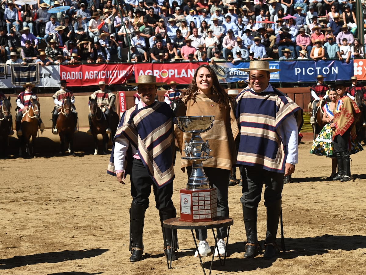 Ministra Duco defiende el rodeo como “deporte nacional” y llama a “crear un plan de desarrollo a futuro”