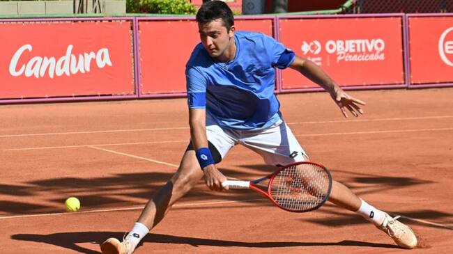 Tomás Barrios arrasa con Francisco Comesaña para avanzar a los cuartos de final del Challenger de Piracicaba