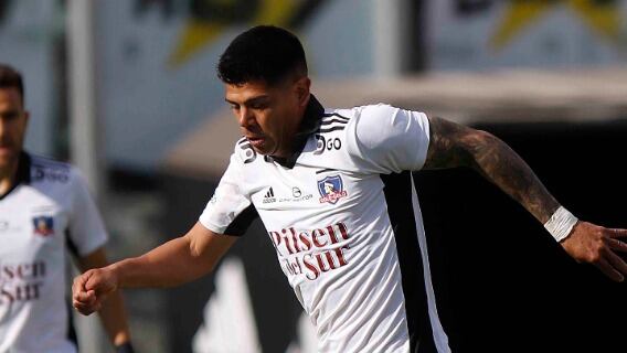 Esteban Pavez admite que el nuevo plantel de Colo Colo aún no se conoce por completo: "Miro para los lados y es difícil asumirlo"
