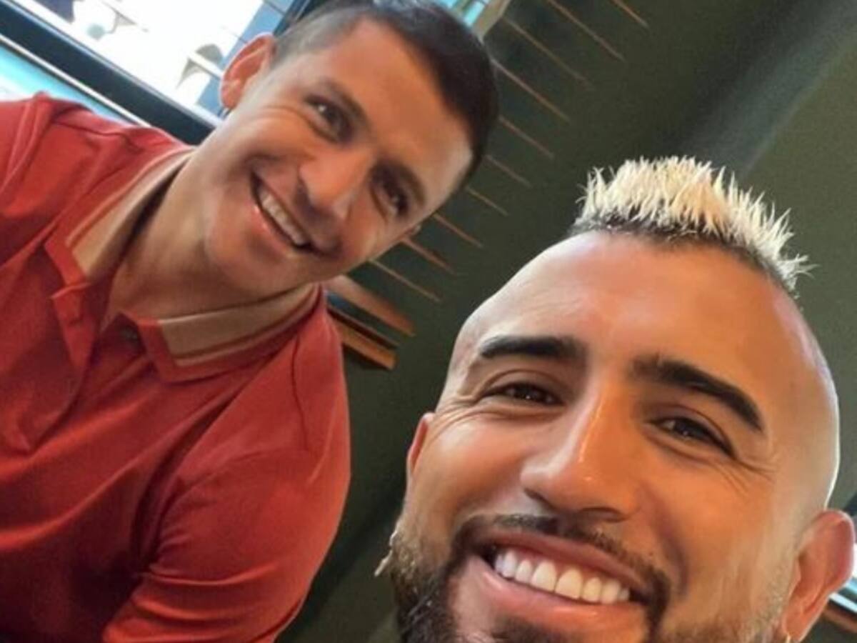 ¿Despedida o invitación? Arturo Vidal se reúne con Alexis Sánchez en Italia: «Mucha historia en una foto»