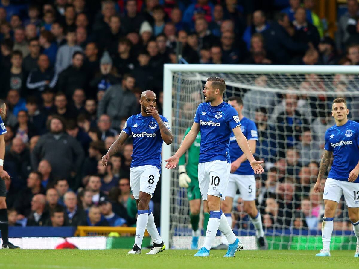 Jugador del Everton de Inglaterra fue detenido por ser sospechoso de delitos sexuales contra menores