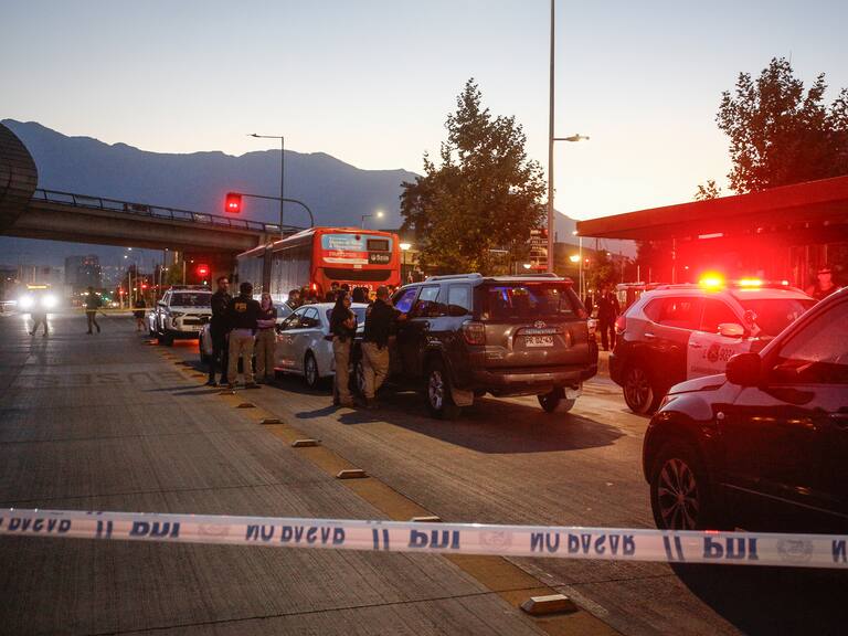 Detective de la PDI mata a delincuente que intentó asaltarlo a bordo de bus RED en La Florida