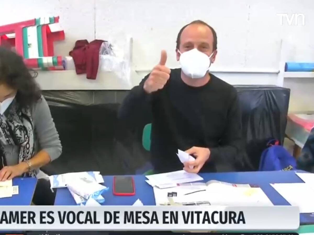 Stefan Kramer llegó a primera hora para ser vocal de mesa: «Esperemos que nadie se de cuenta»