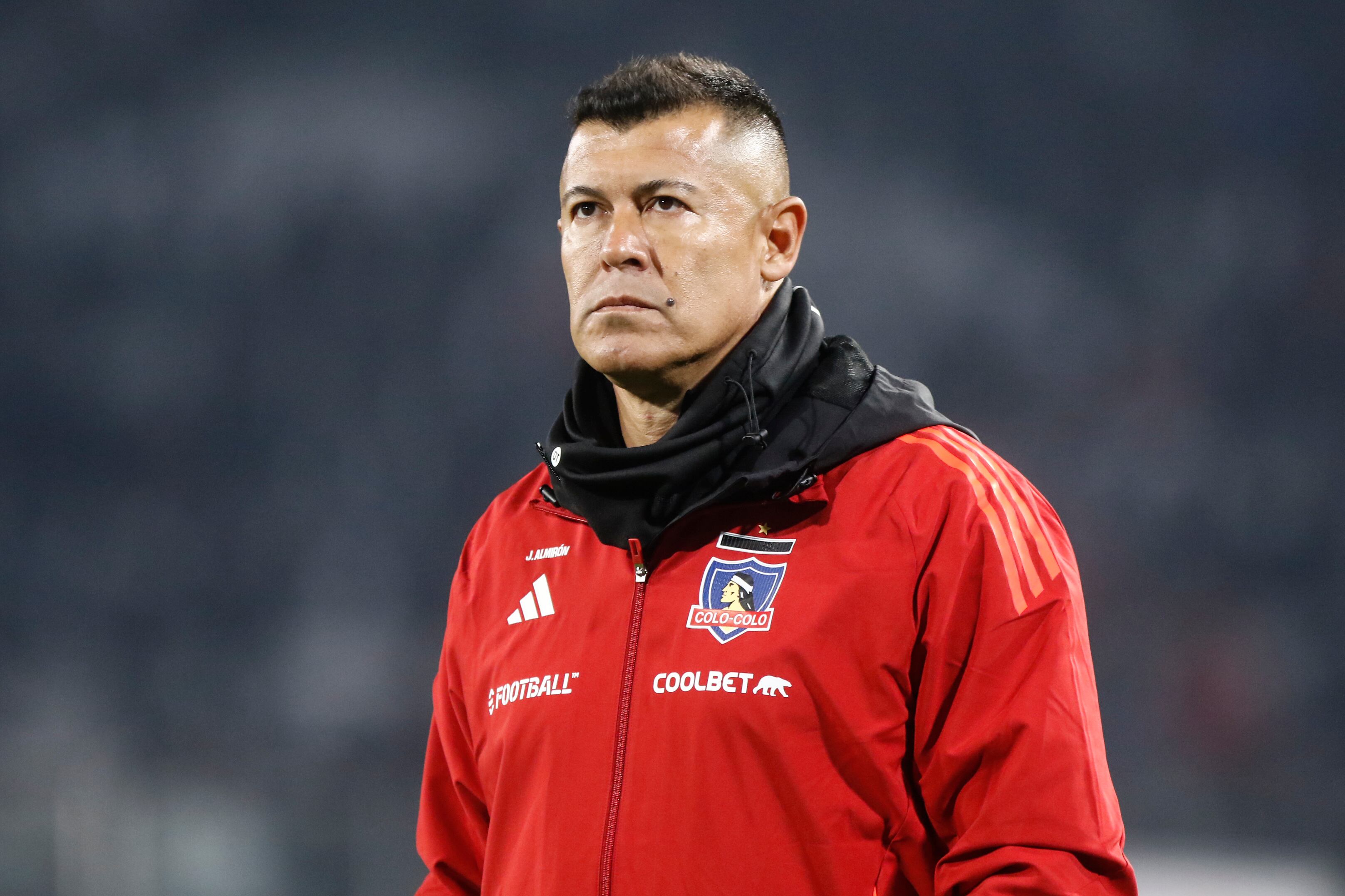 El director técnico de Colo Colo, Jorge Almirón