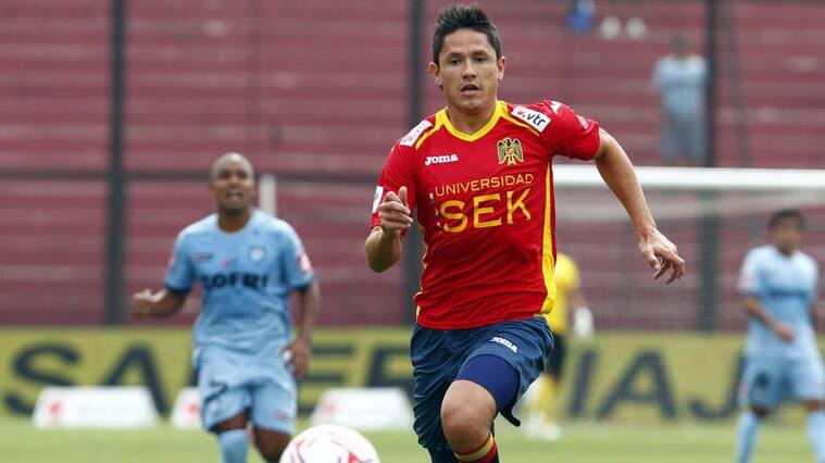30 de Marzo de 2013/ SANTIAGO.Gustavo Canales, durante el partido valido por la novena fecha del Campeonato Petrobras Temporada 2013 entre Union Española vs Iquique, disputado en el estadio Santa Laura.
FOTO: JAVIER VALDES LARRONDO /AGENCIAUNO