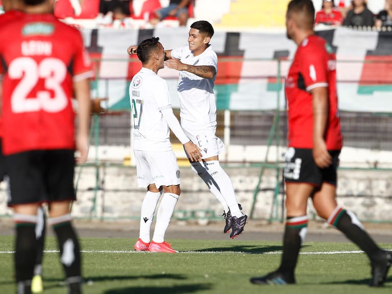 “Mi primer objetivo es volver a la selección chilena... He sonado en muchos equipos, por algo será”