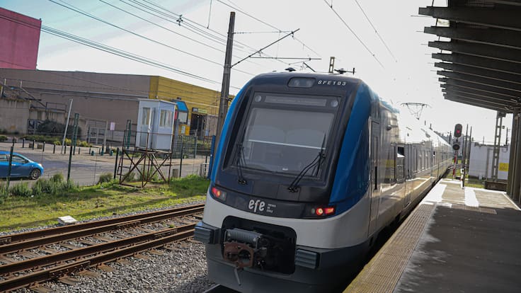 Contraloría detecta irregularidades en adquisición de 12 trenes de EFE: ausencia de pruebas en terreno fue algo que se cuestionó