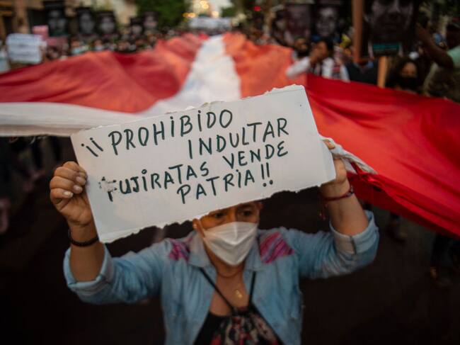 Manifestación en Lima contra el indulto al exdictador Alberto Fujimori