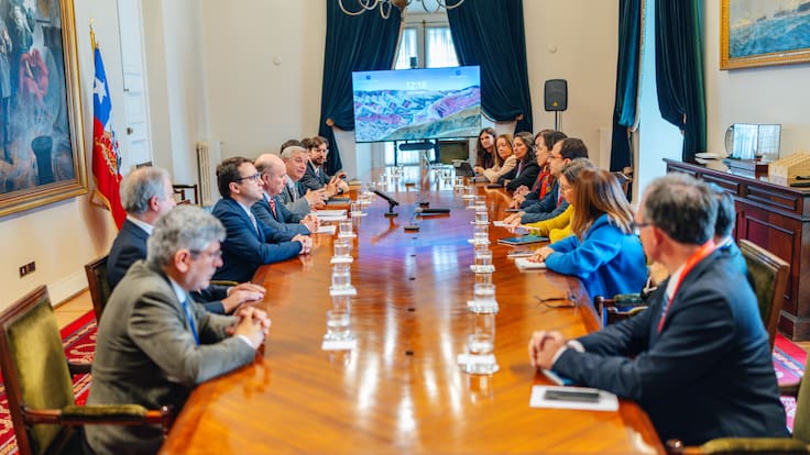 Gobierno activa comisión de expertos para impulsar una reforma al empleo público