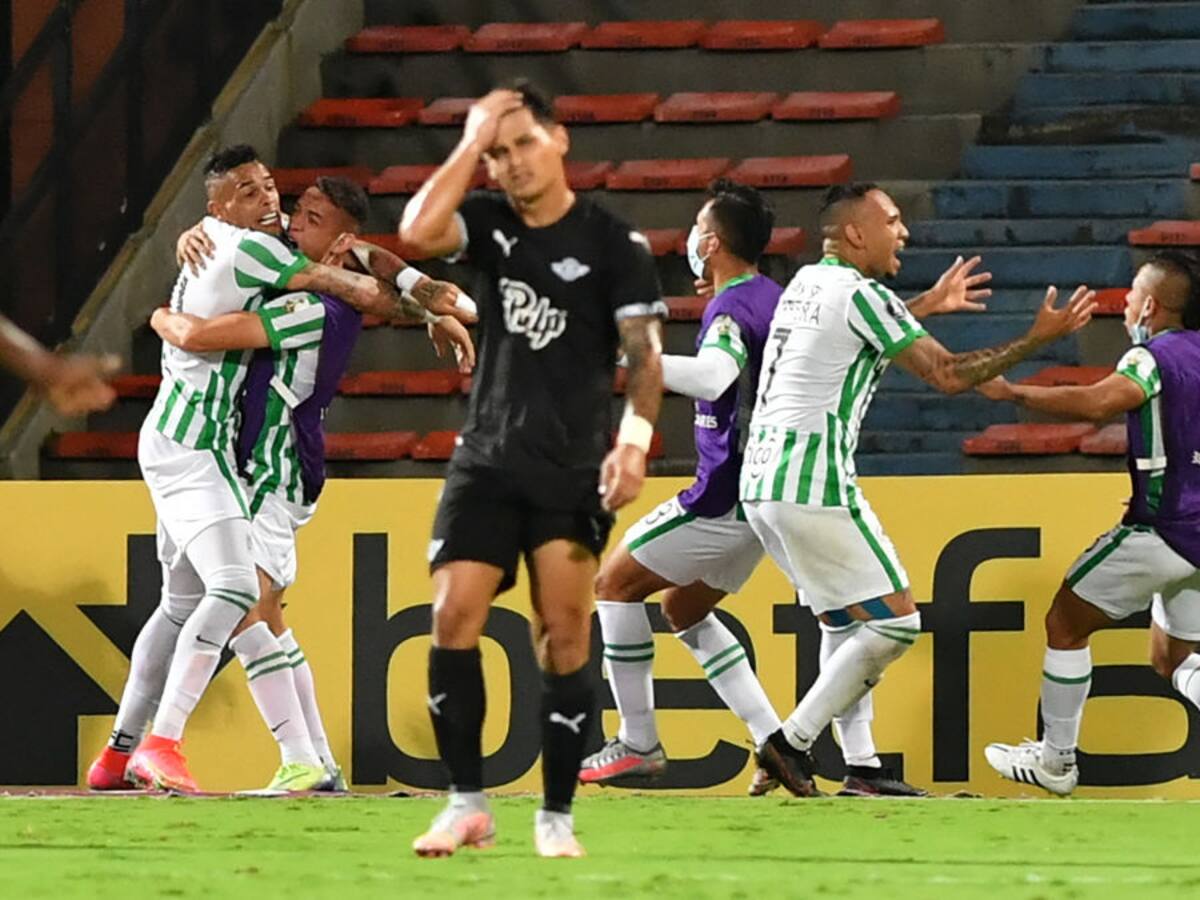 Atlético Nacional derrotó a Libertad y se transformó en rival de la UC en la Copa Libertadores