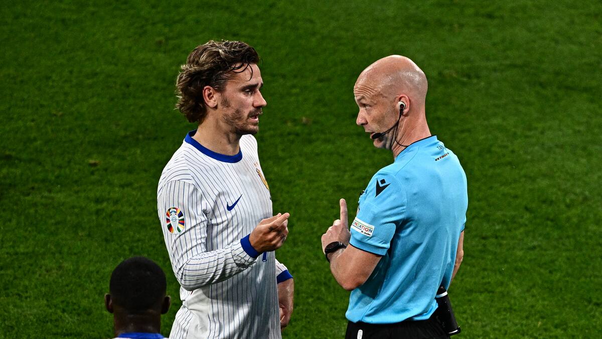 La situación que provocó la queja de Griezmann en pleno partido entre Francia y Países Bajos